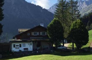 Einfamilienhaus kaufen in 87561 Oberstdorf, Oberstdorf - Ein Zweifamilienhaus im Kleinwalsertal mit Soutterain Wohnung