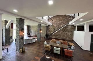 Loft kaufen in 58091 Eilpe, Ex-Kino: Galerie Loft mit Spa & Smart Home, 300 m² purer Stil in Hagen