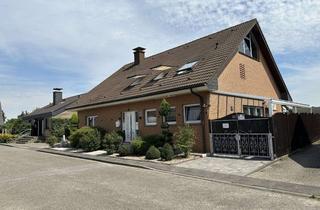 Wohnung kaufen in 47495 Rheinberg, Große, variable Wohnung im gepflegten 2 Fam.Haus mit gr. Loggia in ruhiger Sackgasse ---Erstbezug--