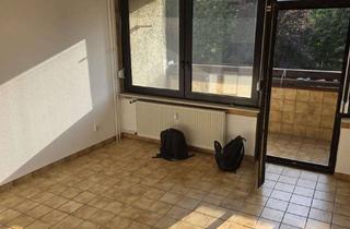 Wohnung mieten in Glashüttener Weg, 63128 Dietzenbach, Exklusive, vollständig renovierte 1-Zimmer-Wohnung mit Balkon in Dietzenbach