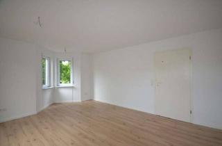 Wohnung mieten in 71144 Steinenbronn, Renovierte 2-ZW mit Terrasse, Gartenanteil, EBK und TG-Stellplatz in schöner Wohnlage