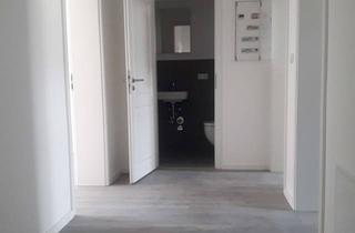 Wohnung mieten in Bahnhofstraße 24, 01796 Pirna, SCHMUCKSTÜCK MIT ALTBAUFLAIR! 2.OG, BALKON HOFSEITE, WANNENBAD, FB HEIZUNG, ABSTELLR., .
