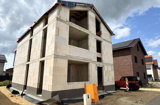 Mehrfamilienhaus kaufen in Lavendelweg, 52428 Jülich, Kapitalanlage oder Mehrgenerationenhaus: Dreifamilienhaus im Rohbau