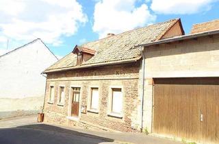 Haus kaufen in 55457 Horrweiler, FÜR WENIG GELD! Backstein-Winzerhaus mit Scheune und Garage.