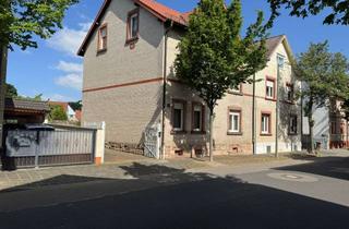 Haus kaufen in 63457 Hanau, Zweifamilienhaus - bereit für neues Leben!