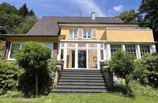 Villa kaufen in 42657 Solingen, Herrschaftliche Villa in bevorzugter Wohnlage in Solingen- Widdert