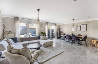Doppelhaushälfte kaufen in 30855 Langenhagen, Stilvoll modernisierte Doppelhaushälfte | Gartenidylle mit Sonnenterrasse