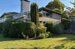 Einfamilienhaus kaufen in Terrassenweg 18, 53639 Königswinter, Freistehendes Einfamilienhaus mit unverbaubarem Blick ins Siebengebirge, Balkon und Abendsonne