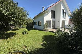 Einfamilienhaus kaufen in 72127 Kusterdingen, Einziehen und Wohlfühlen - modernes und helles Einfamilienhaus mit großer Garage