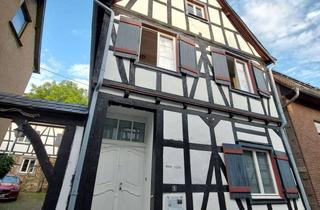 Haus kaufen in Burgstraße, 53619 Rheinbreitbach, Unikat sucht Liebhaber - Wohnen mit Flair