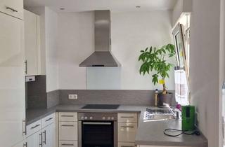 Wohnung kaufen in 65201 Schierstein, Von Privat: Attraktive 2-Zimmer-Wohnung mit Balkon und Einbauküche in Wiesbaden-Schierstein