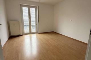 Wohnung mieten in Lorcher Straße, 73116 Wäschenbeuren, Schöne 3,5-Zimmer-Whg mit Balkon, Tageslichtbad & TG-Stellplatz – ideal für Paare, HO, kl. Familie