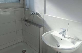 Wohnung mieten in Hufer Weg, 51381 Lützenkirchen, Erstbezug nach Sanierung mit Einbauküche: Freundliche 3-Raum-DG-Wohnung in Leverkusen