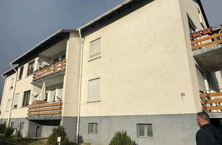 Wohnung kaufen in Langenhof 10, 34399 Oberweser, Renovierungsbedürftige 3-Raum-Wohnung mit Balkon und Einbauküche in Wesertal