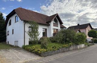 Wohnung mieten in Raiffeisenstraße 13, 76889 Oberotterbach, Großzügige 6-Zimmer Dachgeschosswohnung mit 2 Balkonen in Oberotterbach zu vermieten