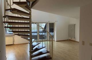 Wohnung mieten in Bismarckstraße, 69469 Weinheim, Exklusive, gepflegte 3,5-Zimmer-DG-Wohnung mit geh. Innenausstattung mit Balkon und EBK in Weinheim