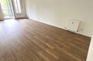 Wohnung mieten in Am Markt 13, 06184 Kabelsketal, frisch renovierte 2-Raum Wohnung mit Balkon