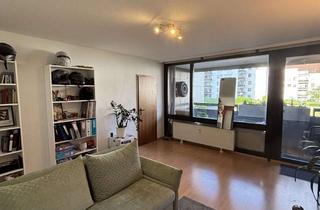 Wohnung mieten in Kurt-Schumacher-Ring 16, 63329 Egelsbach, Helle 2-Zimmer-Wohnung mit Balkon, Garagenstellplatz und Einbauküche, bis auf ein Jahr befristet
