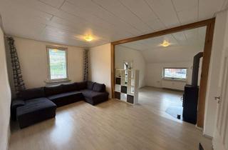Wohnung mieten in 34286 Spangenberg, 3 ZKB-Wohnung mit zwei Balkonen, modernem Bad und Parkett