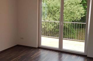 Wohnung mieten in 96450 Cortendorf, Freundliche 2-Zimmer-Wohnung mit gehobener Innenausstattung mit Balkon und EBK in Coburg