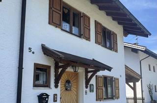 Doppelhaushälfte kaufen in 82481 Mittenwald, Traumhafte Doppelhaushälfte mit Garten, Doppelgarage und Carport zu verkaufen.