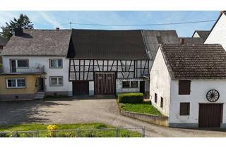 Bauernhaus kaufen in 56290 Lieg, sanierungsbedürftiges Bauernhaus mit großem Grundstück, Stallungen, Scheune & Schmiede in Lieg