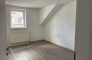 Wohnung mieten in Bachstraße, 95028 Hof, Sonnige große 3-Zimmer-Wohnung mit großem SW-Balkon