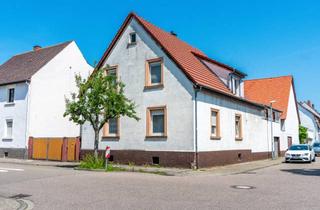 Einfamilienhaus kaufen in 76344 Eggenstein-Leopoldshafen, Sanierungsbedürftiges Einfamilienhaus mit Potenzial im Ortskern von Eggenstein