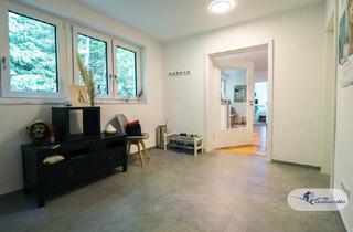 Büro zu mieten in 83071 Stephanskirchen, Flexible Büro-/Praxiseinheit mit ca. 80 m², separaten Räumen, Küche und 3 Stellplätzen