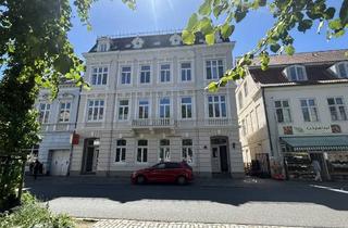 Mehrfamilienhaus kaufen in 24939 Flensburg, Gepflegtes Mehrfamilienhaus mit Gewerbeeinheit