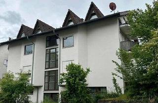 Wohnung kaufen in 74199 Untergruppenbach, Untergruppenbach - Schöne 2,5 Zimmer Dachgeschosswohnung mit Balkon