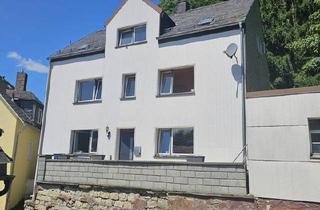 Haus kaufen in 95213 Münchberg, Münchberg - Großfamilienhaus mit Garten in ruhiger Lage - Münchberg-Schlegel