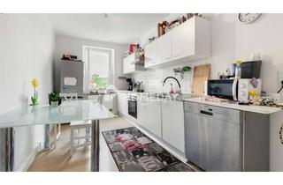 Wohnung kaufen in 90441 Schweinau, Frisch sanierte 2-Zimmer-Wohnung mit ca. 54 Qm in gepflegtem Altbau