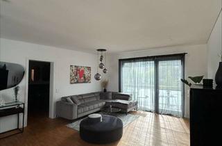 Wohnung mieten in Ufgaustraße, 76532 Oos, Neuwertig mit EBK und großem Balkon: attraktive 3-Zimmer-Wohnung in Baden-Baden