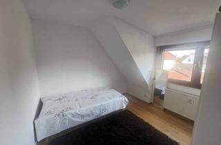 Wohnung mieten in Burgstraße 2d, 53757 Sankt Augustin, Stilvolle, gepflegte 4,5-Raum-Dachgeschosswohnung in Sankt Augustin