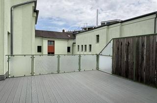 Wohnung mieten in Leipziger Str 64, 06108 Nördliche Innenstadt, helle 2,5 Zimmer mit großer Dachterrasse