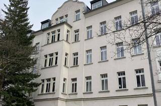 Wohnung mieten in Franz-Mehring-Str. 30, 09112 Kaßberg, Frisch sanierte 3-Raum-DG-Wohnung mit EBK und Balkon auf dem schönen Kaßberg!