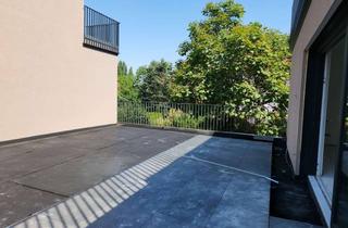 Wohnung mieten in Weiskircher Straße 118, 63110 Rodgau, Rodgau-Jügesheim - Neubau-Erstbezug - Topmoderne 4 Zi. Whg. mit EBK, Terrasse + Carport