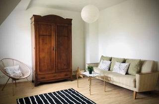 Wohnung mieten in Jahnstraße 14, 90574 Roßtal, Sehr schöne 3 Zimmer-Dachgeschosswohnung in renovierten Zwei-Parteienhaus