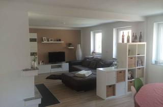 Wohnung mieten in Hauptstraße 49, 74196 Neuenstadt, Sonnige, zentrale 2 1/2 Zi. Whg mit Balkon, offenem Kamin, EBK, zentral, provisionsfrei