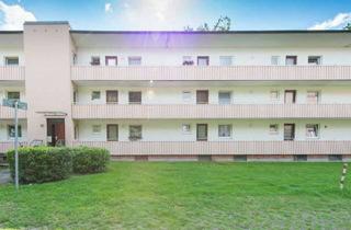 Garagen mieten in Sandfoort 89, 22415 Langenhorn, Stellplatz Nr. 12 hinter einer Schrankenanlage