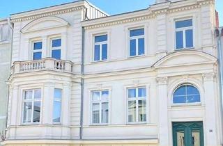 Villa kaufen in 19053 Paulsstadt, Denkmalgeschützte Stadtvilla mit Charme im Herzen von Schwerin - Liebhaberstück aus Familienbesitz