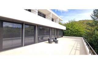 Villa kaufen in 54296 Irsch, Exclusive Architektenvilla mit Wellness-Bereich und Privatkino