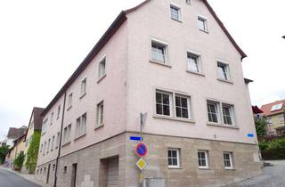 Mehrfamilienhaus kaufen in 91489 Wilhelmsdorf, Mehrfamilienhaus mit vier Wohnungen und Lager in Wilhelmsdorf bei Emskirchen