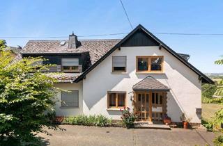 Mehrfamilienhaus kaufen in 56332 Dieblich, Mehrfamilienhaus in Dieblich mit Potential