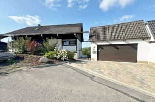 Einfamilienhaus kaufen in 92369 Sengenthal, Großzügiges Einfamilienhaus mit Einliegerwohnung, Pool Panorama – Wohnjuwel in Sengenthal!