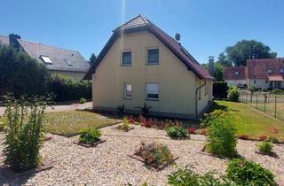 Einfamilienhaus kaufen in 03058 Neuhausen, Großzügiges Einfamilienhaus mit Doppelgarage und großem Grundstück zu verkaufen!