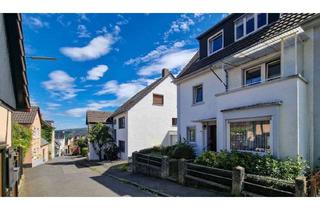 Haus kaufen in 53177 Bad Godesberg, Wohnhaus in bester, ruhiger Aussichtslage im Muffendorfer Ortskern!