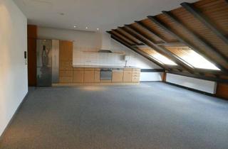 Gewerbeimmobilie mieten in Weilimdorfer Str. 47, 70825 Korntal-Münchingen, Großzügige Einheit in Wohn- und Geschäftshaus