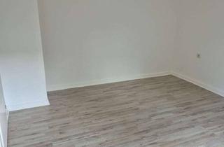 Wohnung mieten in 42853 Innenstadt, 2-Zimmer-Dachgeschosswohnung in zentraler Lage von Remscheid